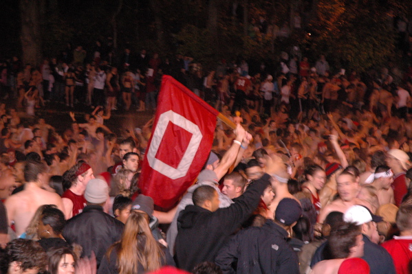 mirrorlake Buckeyes jumped in Mirror Lake as part of the Beat Michigan Week antics. (Photo by Nick Geidner via Flickr.)